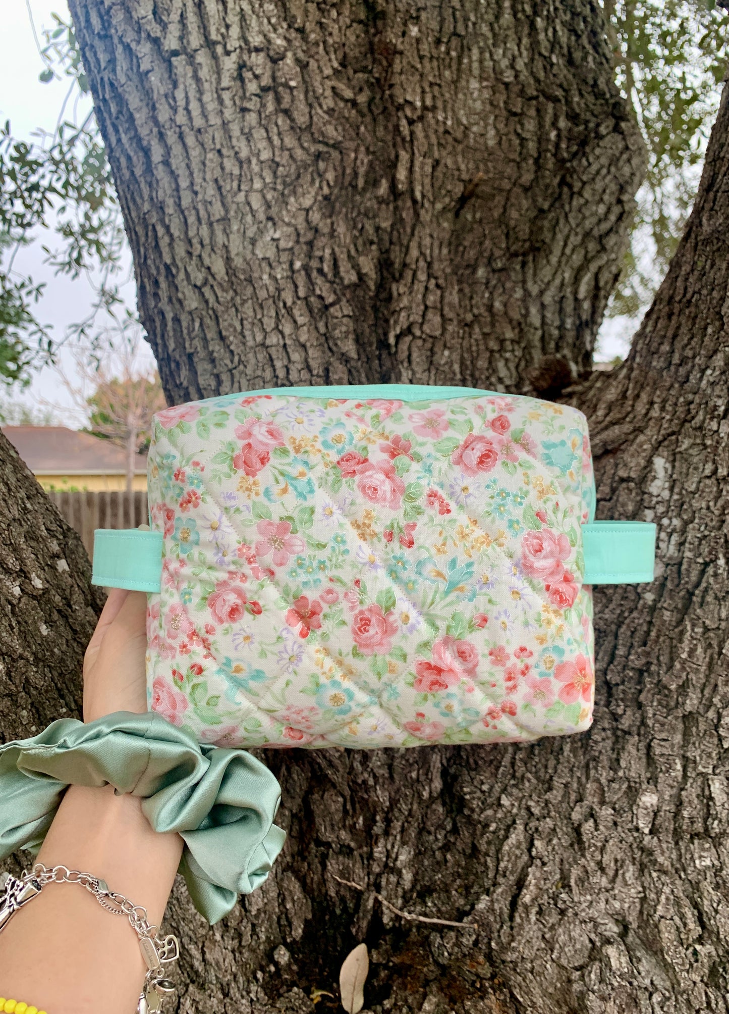 Vintage Quilted Floral Makeup Bag